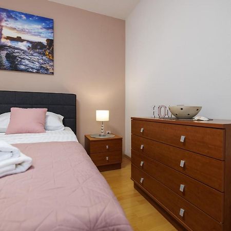 Apartman La Vista E' Bella คอร์นิช ภายนอก รูปภาพ