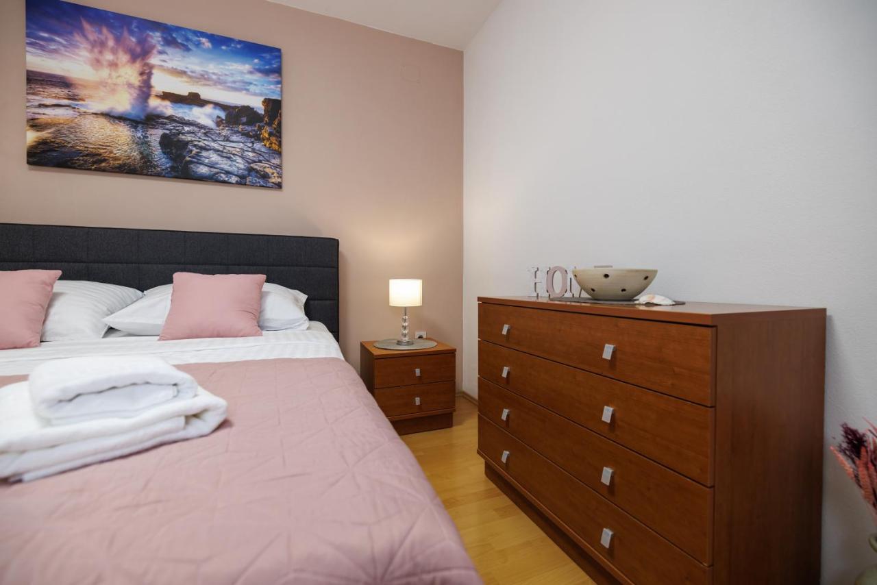 Apartman La Vista E' Bella คอร์นิช ภายนอก รูปภาพ