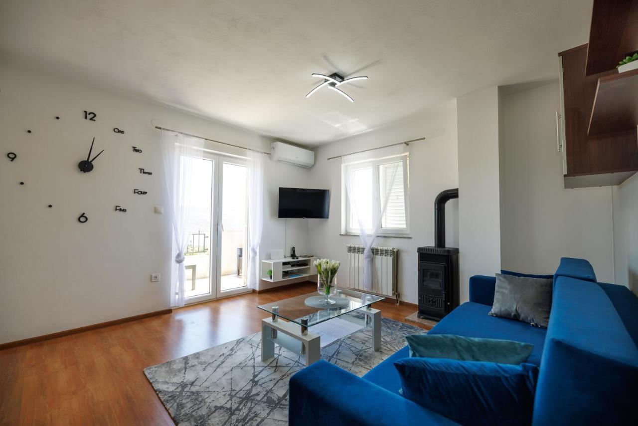 Apartman La Vista E' Bella คอร์นิช ภายนอก รูปภาพ